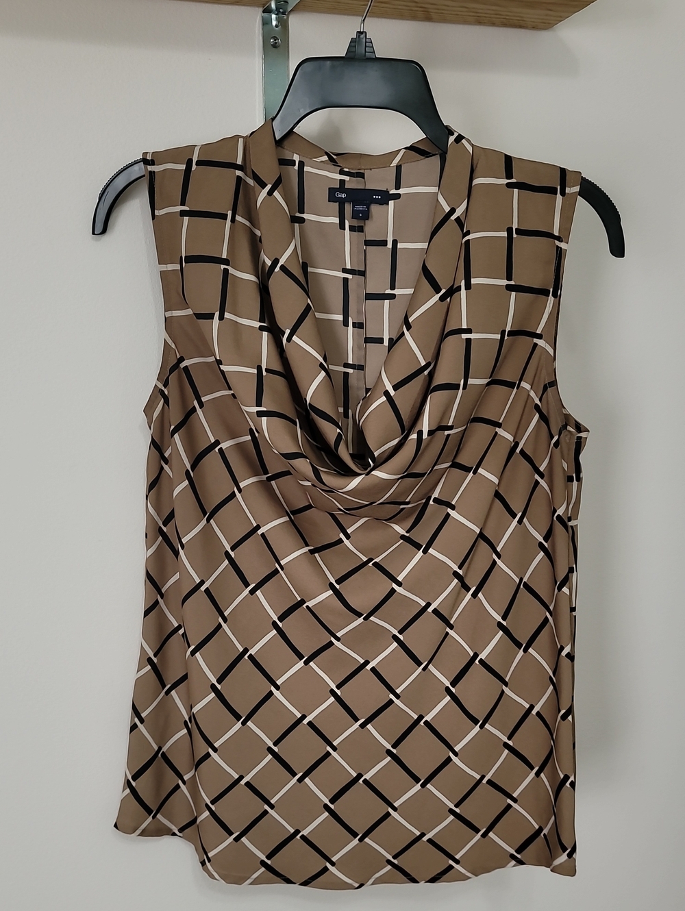 GAP Sleeveless Cowl Neck Camisole in Taupe and Black Plaid